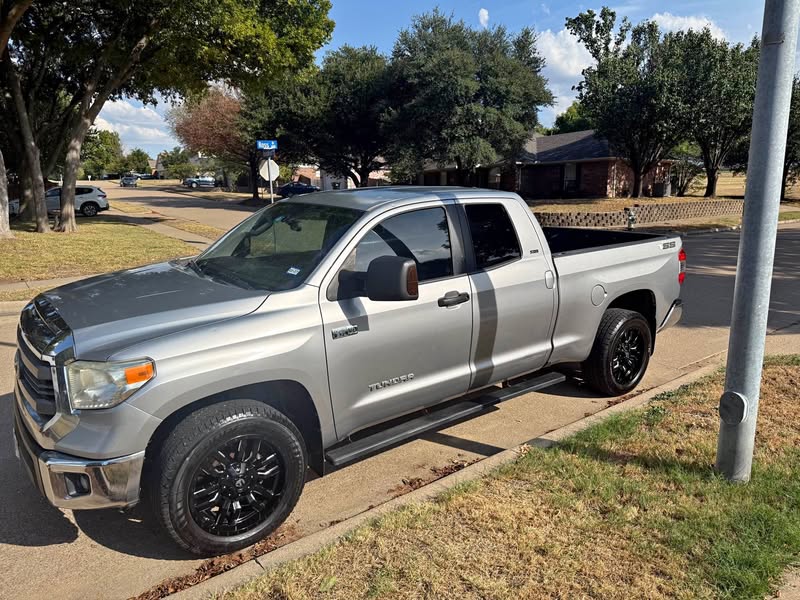 2014 Toyota Tundra Double Cab - SR5 Pickup 4D 8 ft