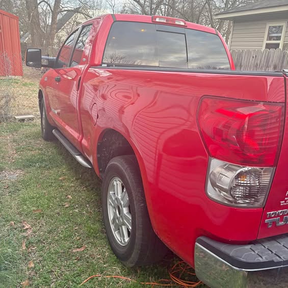 2007 Toyota Tundra - Pickup 4D 6 1\/2 ft