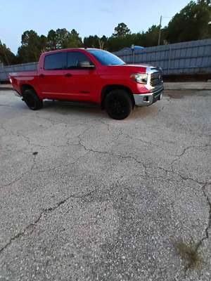 2019 Toyota Tundra CrewMax - SR5 Pickup 4D 5 1\/2 ft
