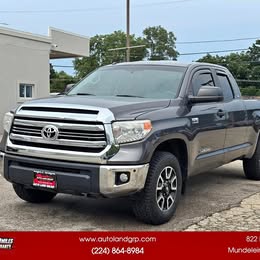 2017 Toyota Tundra Double Cab SR5\/st#658023