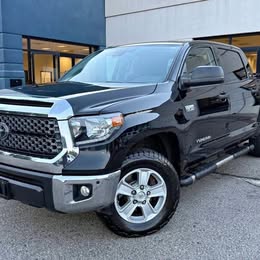 2018 Toyota TUNDRA SR5 4x4 4DR CREWMAX CAB PICKUP SB (5.7L V8)
