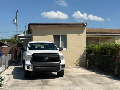2015 Toyota Tundra CrewMax - SR5