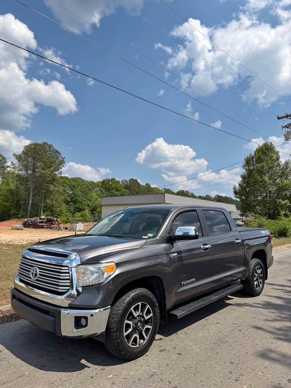 2015 Toyota Tundra CrewMax