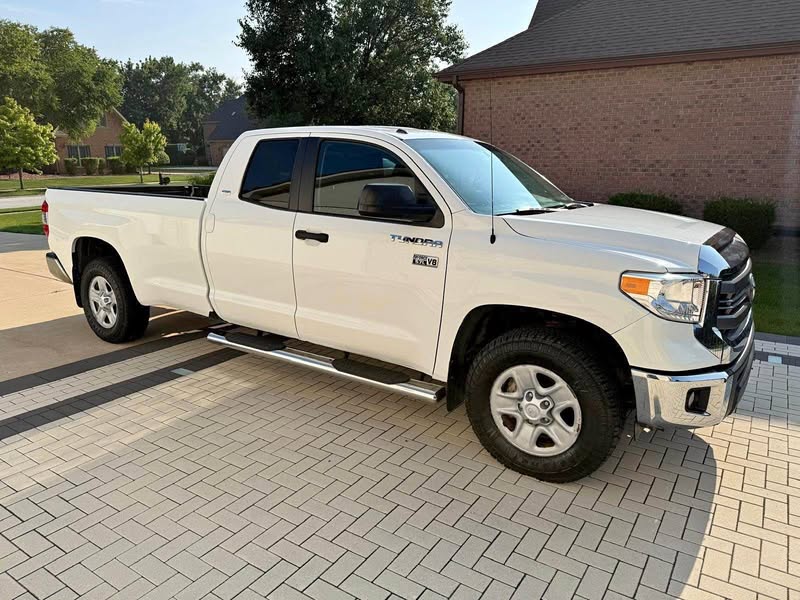 2015 Toyota Tundra - 4WD SR5 Long Bed