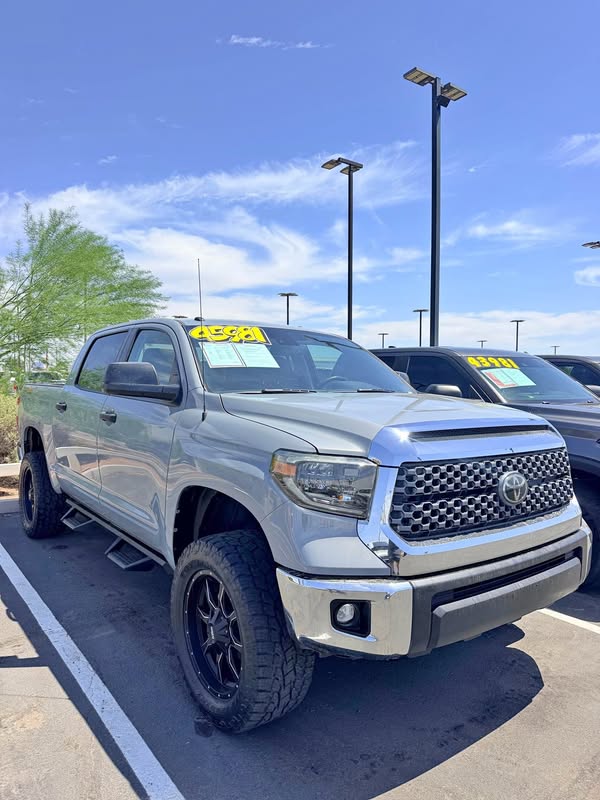 2019 Toyota Tundra CrewMax - SR5 TRD Off-road 4x4