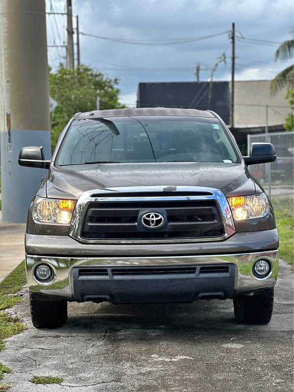 2011 Toyota Tundra Double Cab - SR5 Pickup 4D 6 1\/2 ft