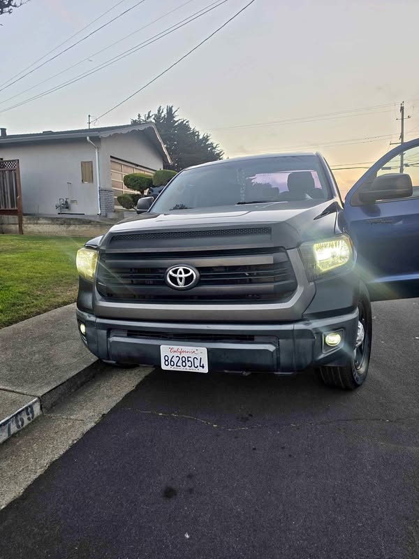 2014 Toyota Tundra Double Cab - Limited Pickup 4D 6 1\/2 ft