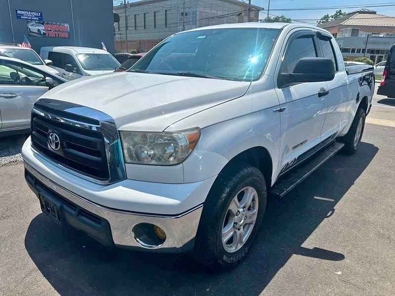 2010 Toyota Tundra CrewMax - Limited Pickup 4D 5 1\/2 ft