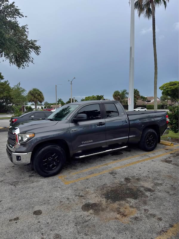 2020 Toyota Tundra - SR5