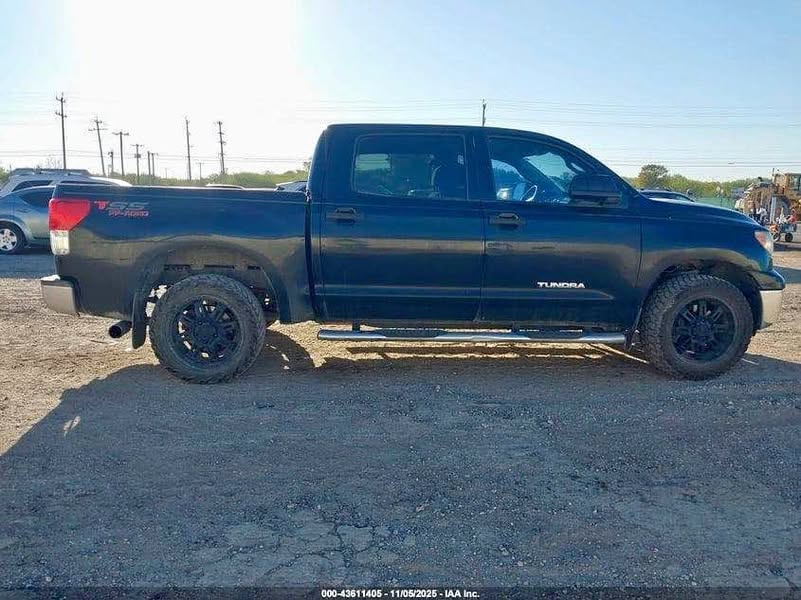 2013 Toyota Tundra - Pickup 2D 8 ft