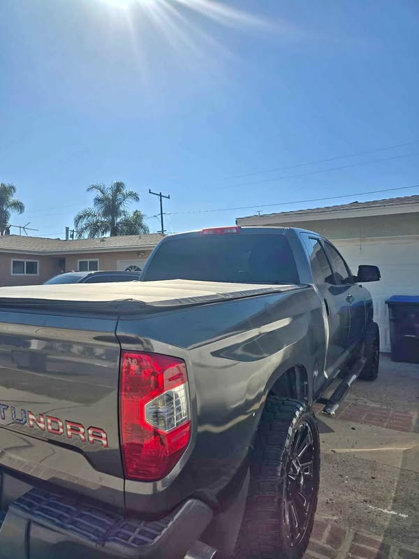 2015 Toyota Tundra - Pickup 4D 6 1\/2 ft