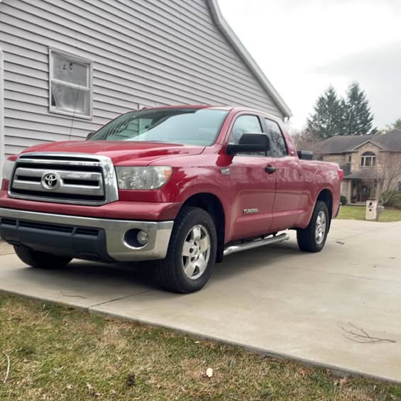 2013 Toyota Tundra Double Cab - Sr5