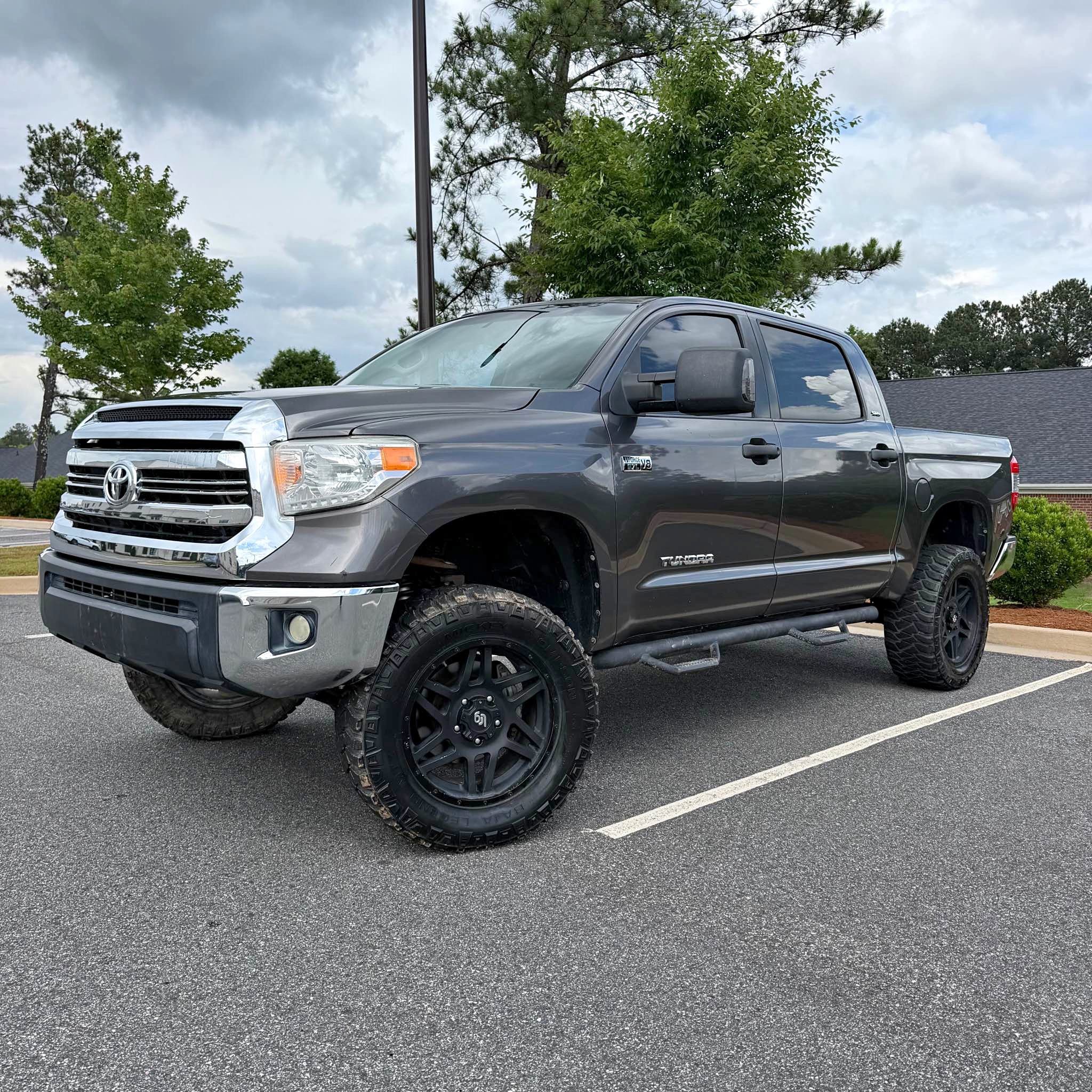 2017 Toyota Tundra - SR5 Pickup 4D 5 1\/2 ft