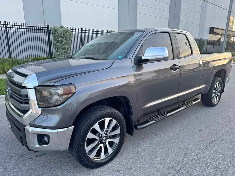 2015 Toyota Tundra CrewMax