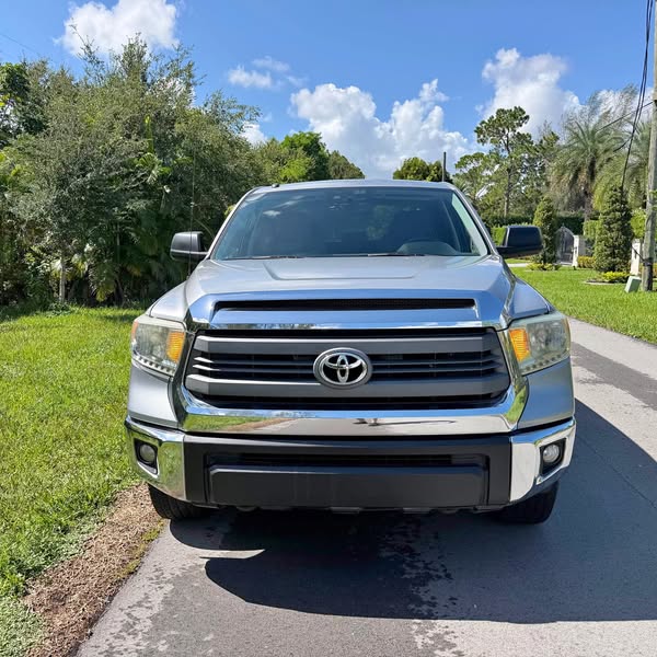 2014 Toyota Tundra CrewMax - SR5 TRD4x4