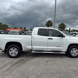 2017 Toyota Tundra SR5 Double Cab 4.6L