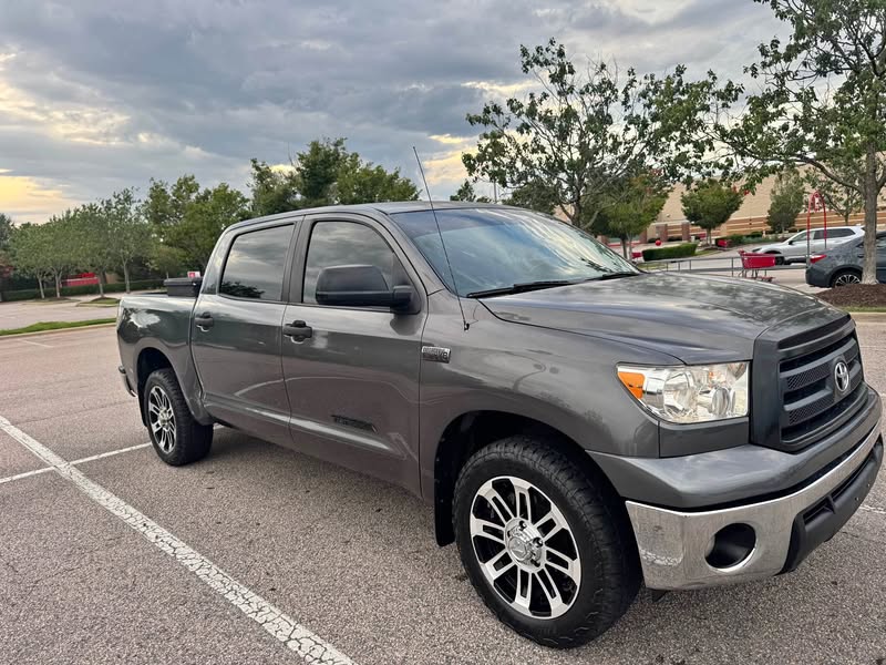 Toyota tundra 2012