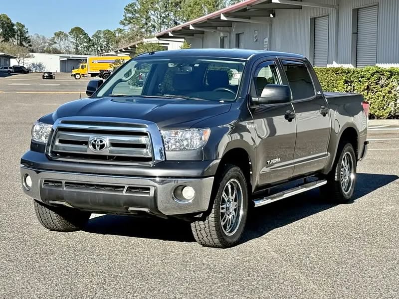 2013 Toyota tundra crew max 4x4 5.7l v8