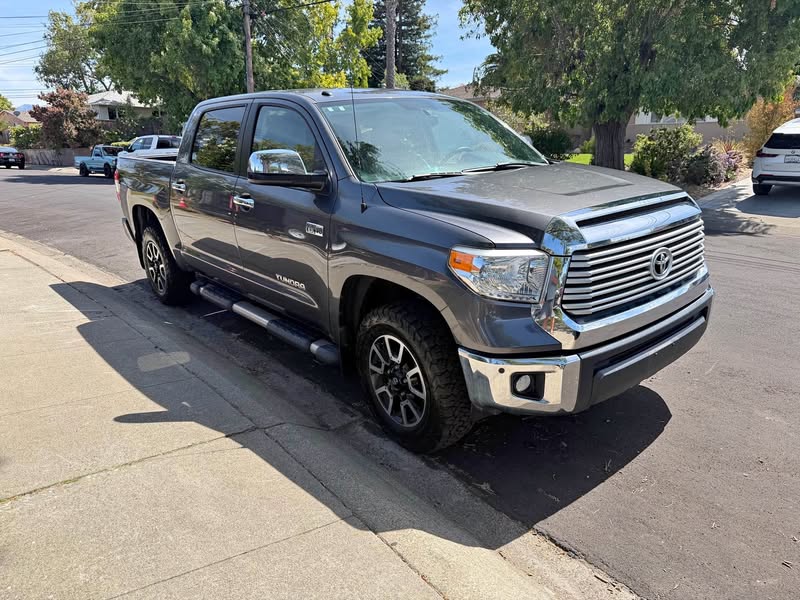 2017 Toyota Tundra CrewMax - Limited Pickup 4D 5 1\/2 ft