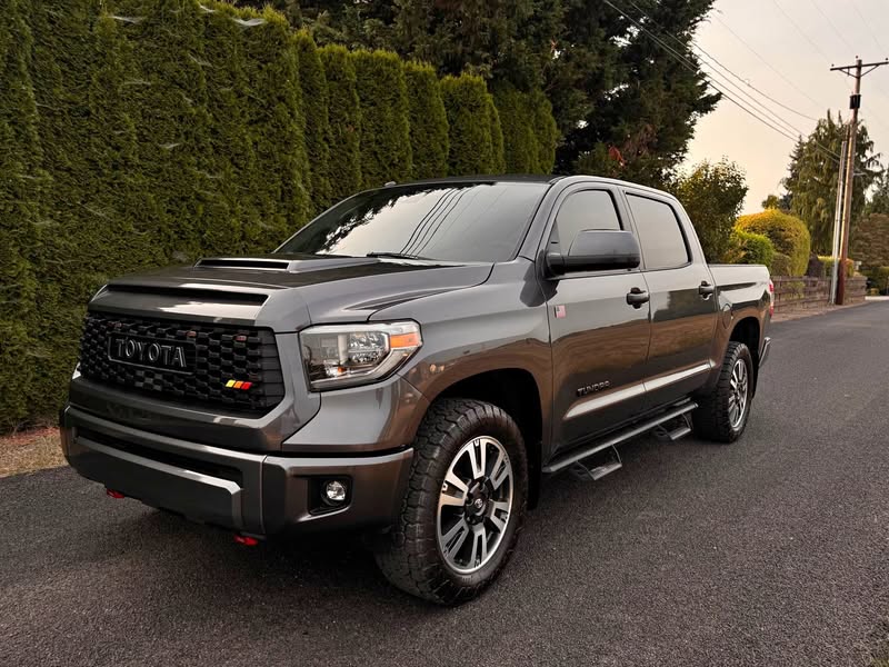 2018 Toyota Tundra CrewMax - TRD SPORT