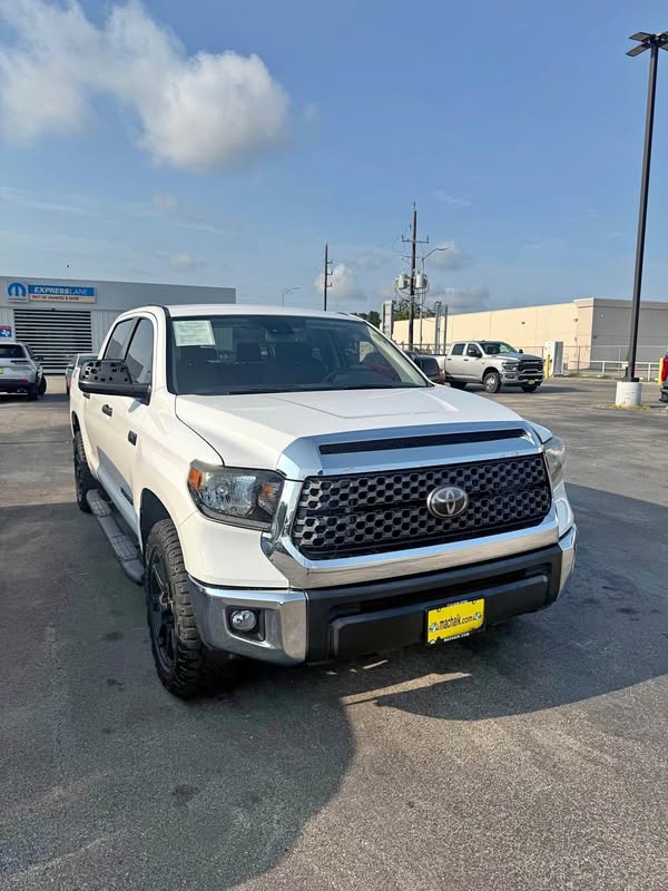 2020 Toyota Tundra - SR5