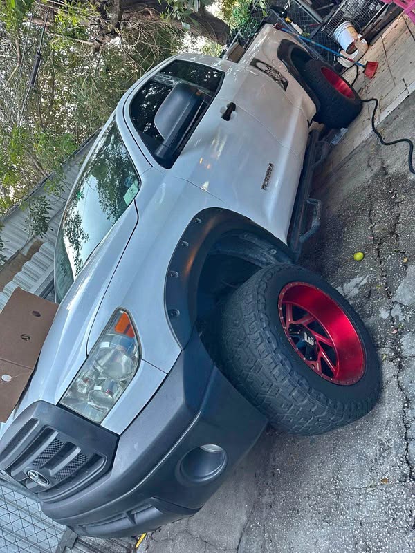 2012 Toyota Tundra Double Cab - Pickup 4D 6 1\/2 ft