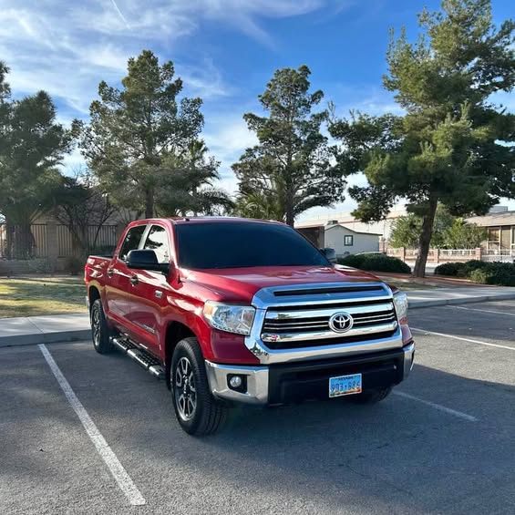 2017 Toyota Tundra - SR5 Pickup 4D 6 1\/2 ft