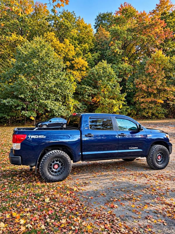 2010 Toyota Tundra CrewMax - SR5 Pickup 4D 5 1\/2 ft