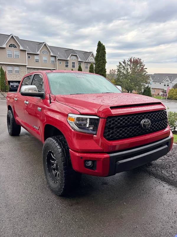 2019 Toyota Tundra CrewMax - Limited