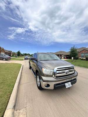 2010 Toyota Tundra - V8
