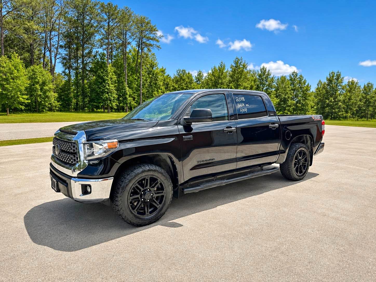 2018 Toyota Tundra CrewMax - Pickup 4D 5 1\/2 ft