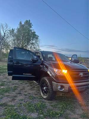 2010 Toyota Tundra CrewMax - Limited Pickup 4D 6 1\/2 ft