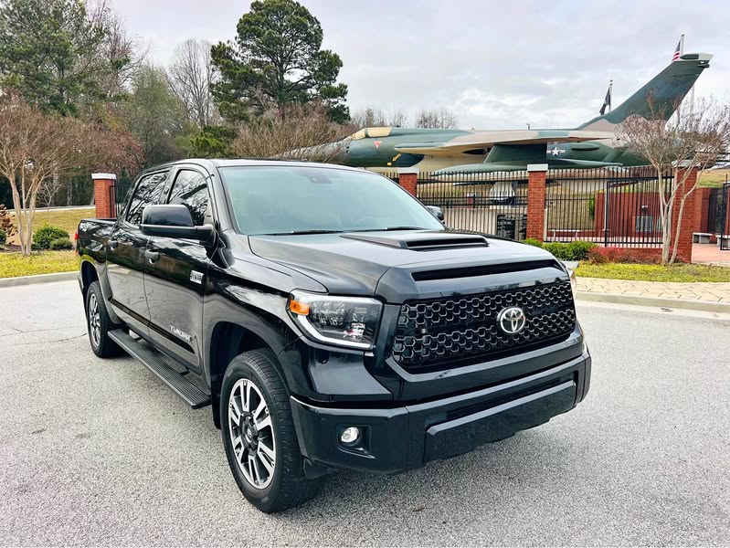 2020 Toyota Tundra CrewMax - SR5 Pickup 4D 5 1\/2 ft