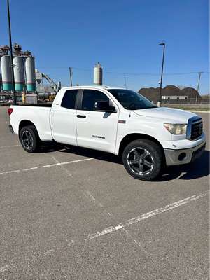 2010 Toyota Tundra Double Cab - 2WD