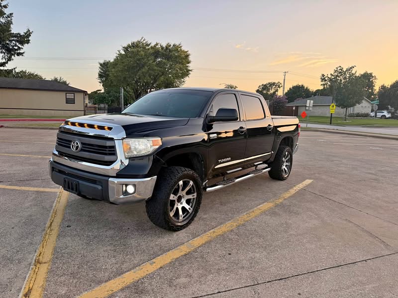 2014 Toyota Tundra - SR5 Pickup 4D 5 1\/2 ft