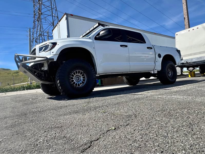 2008 Toyota Tundra - SR5 CREWMAX PRERUNNER