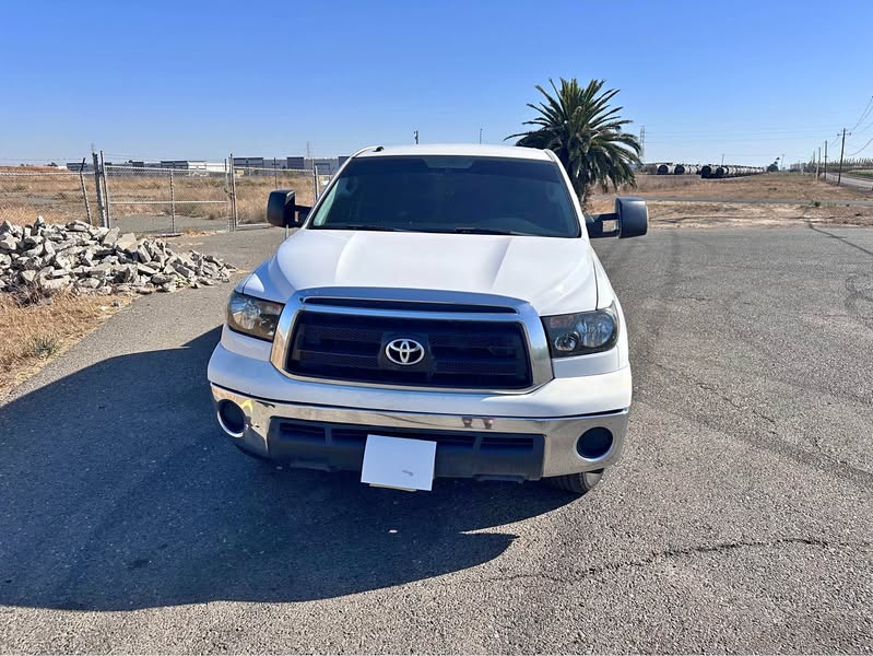 2011 Toyota Tundra CrewMax - SR5 Pickup 4D 5 1\/2 ft