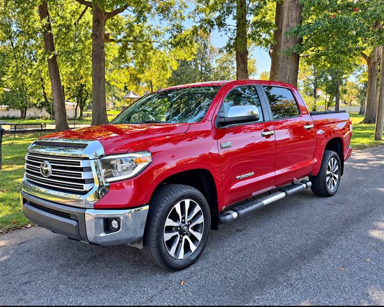 2018 Toyota Tundra CrewMax - Limited Pickup 4D 5 1\/2 ft