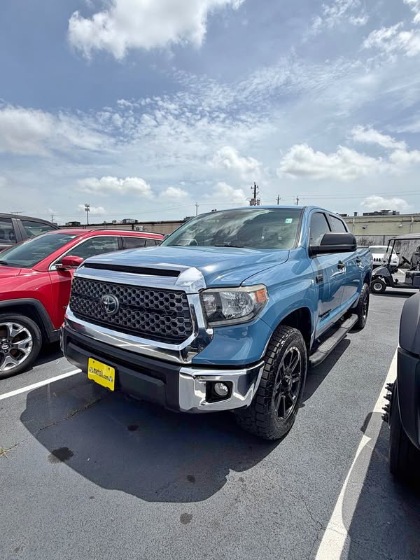 2019 Toyota Tundra CrewMax - SR5 Pickup 4D 5 1\/2 ft