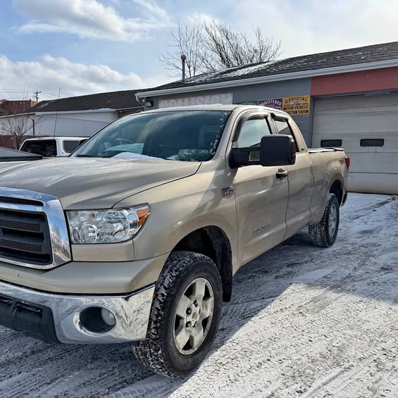 2010 Toyota Tundra Double Cab - Pickup 4D 6 1\/2 ft
