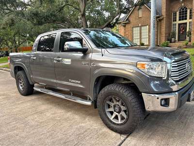 2017 Toyota Tundra CrewMax - Limited Pickup 4D 5 1\/2 ft