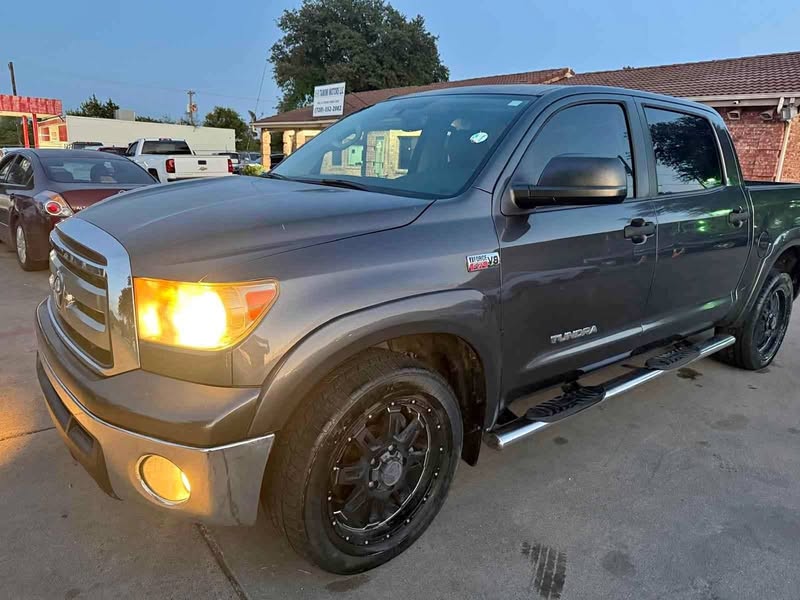 2013 Toyota Tundra Access Cab - Double cabin