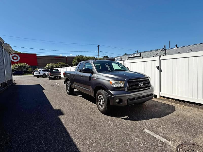 2011 Toyota Tundra - 4WD SR5 Long Bed