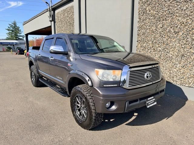 2013 Toyota TUNDRA CREW MAX