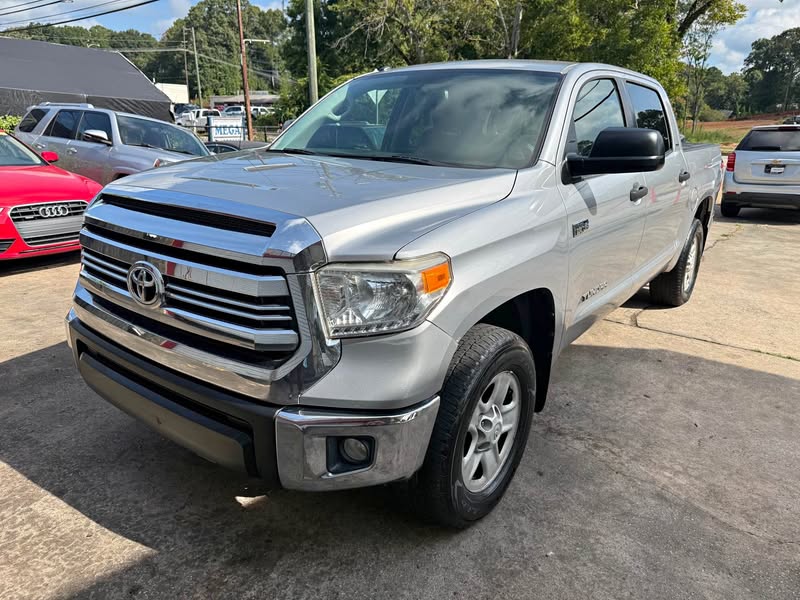 2016 Toyota Tundra CrewMax - SR5 Pickup 4D 6 1\/2 ft