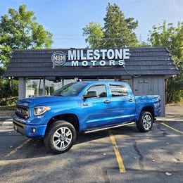 2017 Toyota Tundra CrewMax - SR5 Pickup 4D 6 1\/2 ft