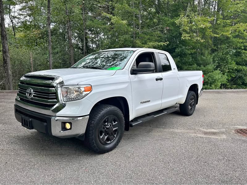 2016 Toyota Tundra Double Cab - SR5 Pickup 4D 6 1\/2 ft