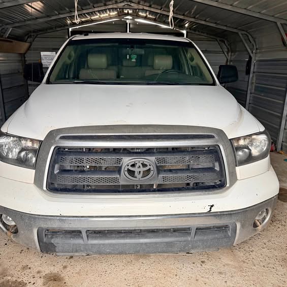 2010 Toyota Tundra - 4WD SR5 Long Bed