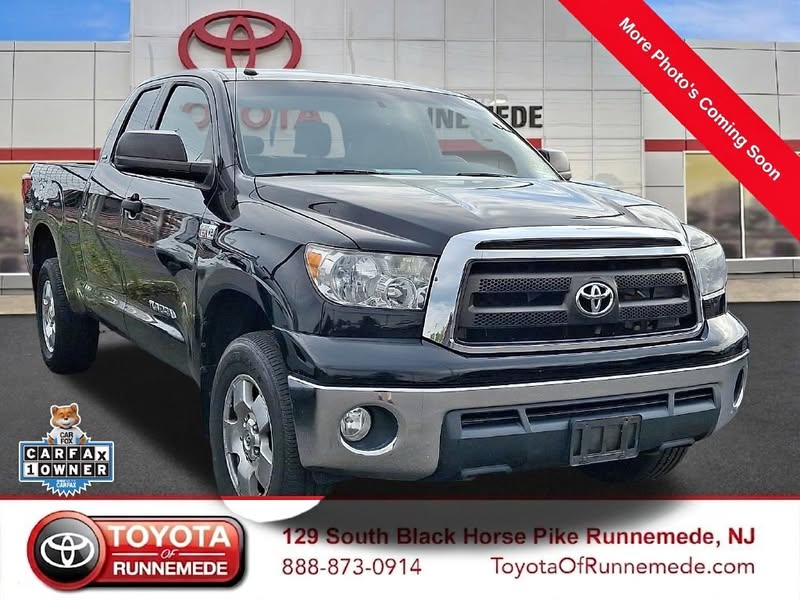 2011 Toyota Tundra Grade - 5.7L V-8, 4WD