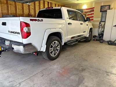 2017 Toyota Tundra CrewMax - SR5 Pickup 4D 5 1\/2 ft